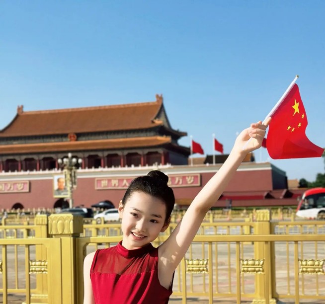 9月谣言破壁器 | 潘长江回怼全家移民美国传闻,刘雪华澄清为戏拔牙,张惠妹否认为母亲停工