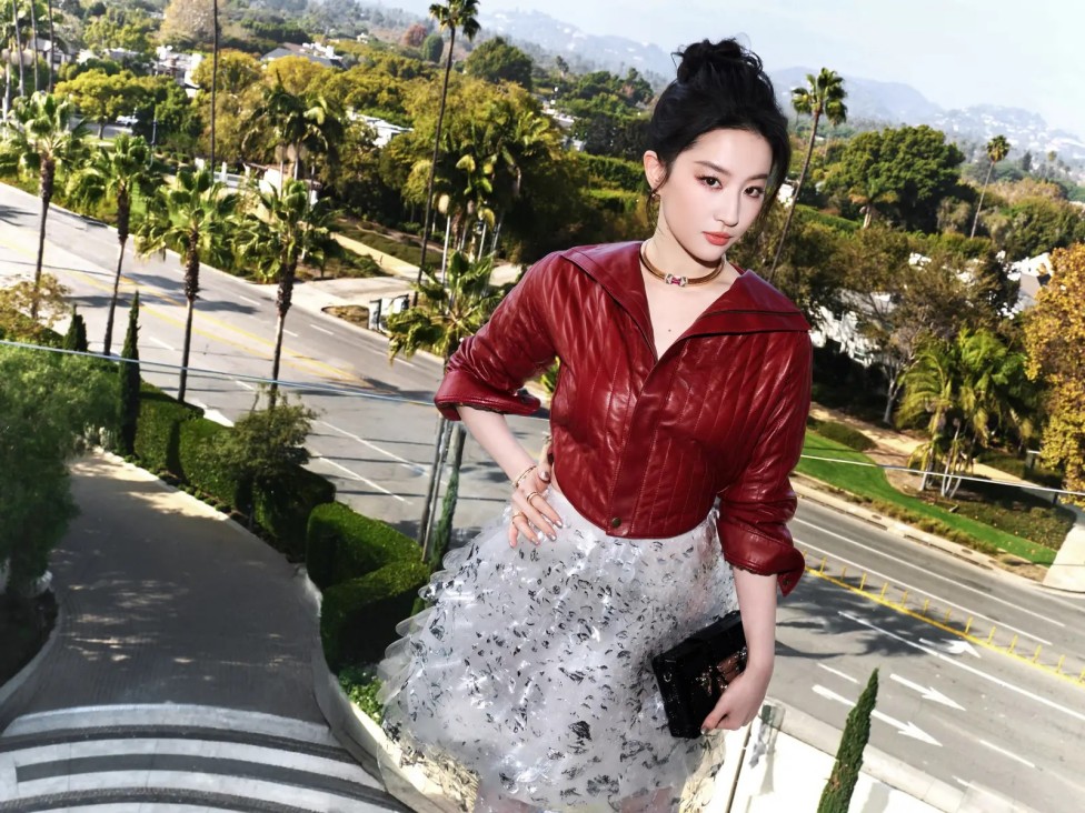 戚薇回应李承铉看中医:不觉得有什么无法启齿