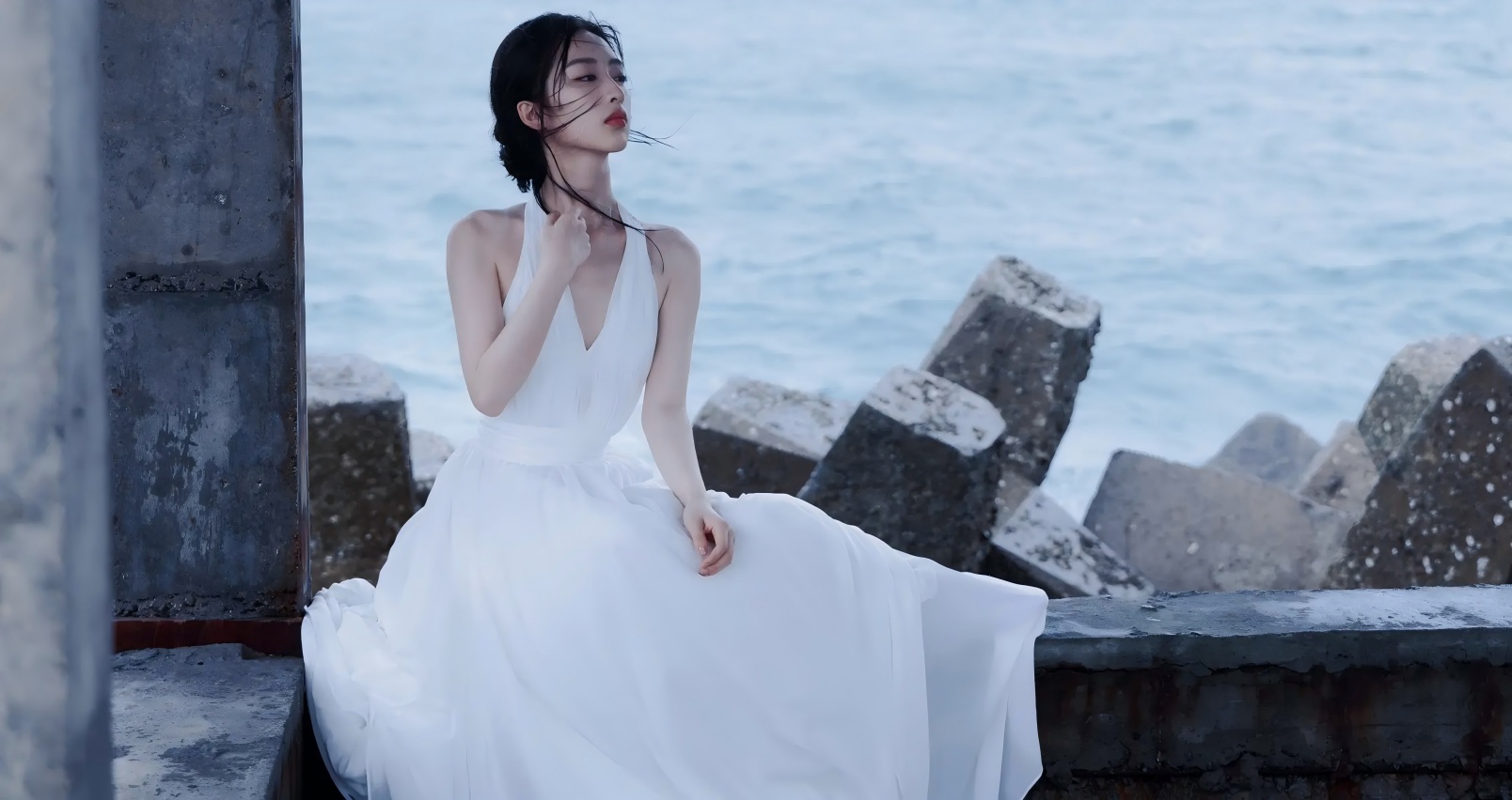 长沙潮宗街墙体垮塌附近商户发声：事发前涉事店铺装修打洞曾引发邻居投诉